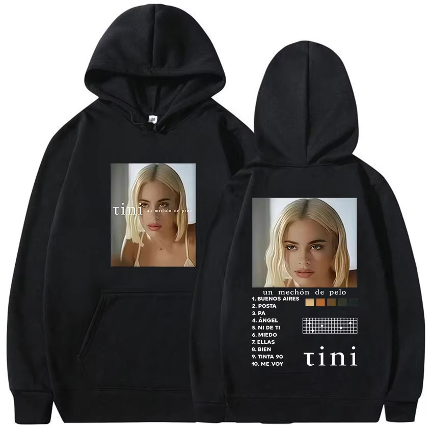 Şarkıcı Tini Stoessel Tur Albü - Winter Clothing Drawing incelemesi ve fiyatı
